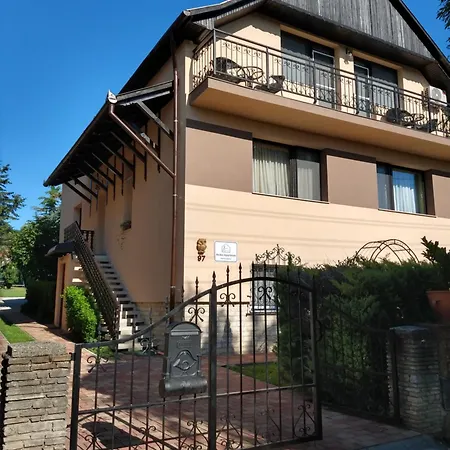 Aniko Apartmán *